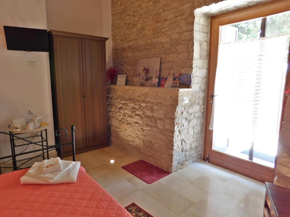 Ai Pilieri Di Bagnoli Vila Castel Del Monte  Exterior foto