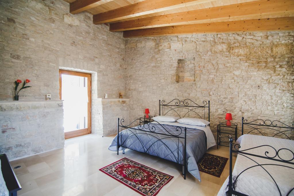 Ai Pilieri Di Bagnoli Vila Castel Del Monte  Exterior foto
